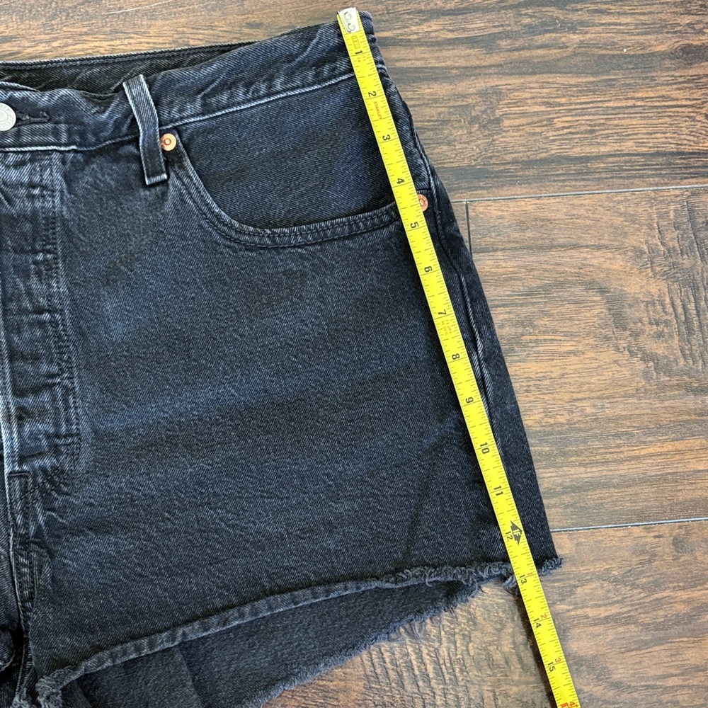 Levi's 501 Black High-Rise Denim Cutoff Shorts - Picture 7 of 11